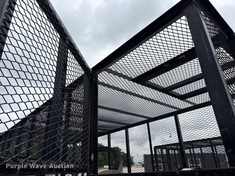 image for item EU5675 2018 East Texas refuse trailer
