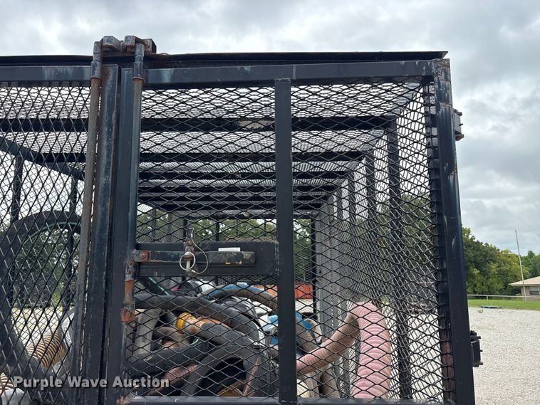 image for item EU5675 2018 East Texas refuse trailer