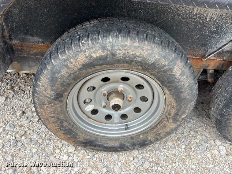 image for item EU5675 2018 East Texas refuse trailer
