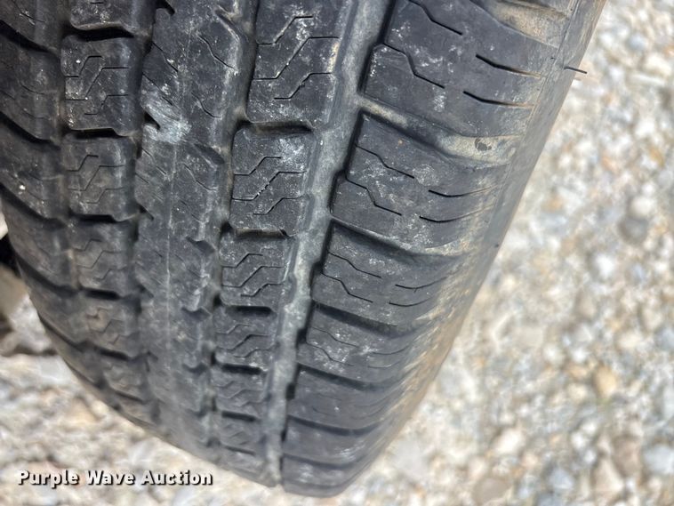 image for item EU5675 2018 East Texas refuse trailer