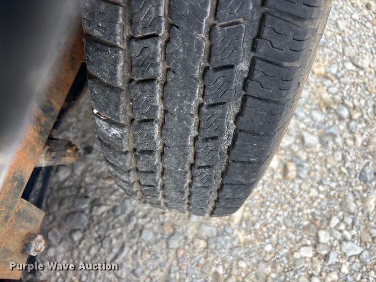 image for item EU5675 2018 East Texas refuse trailer