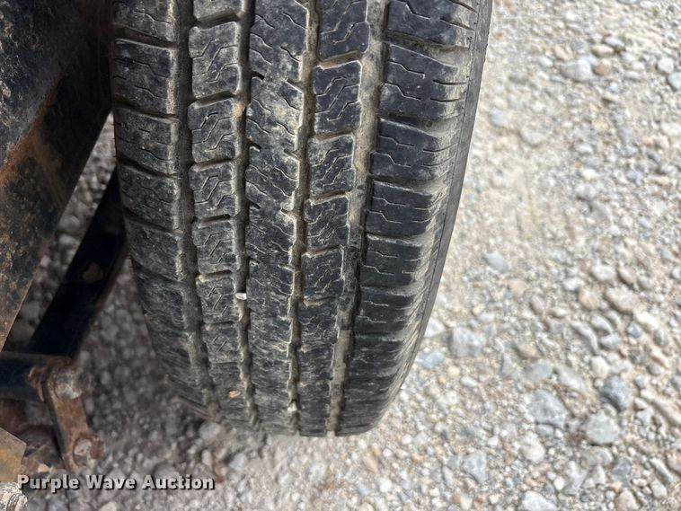 image for item EU5675 2018 East Texas refuse trailer