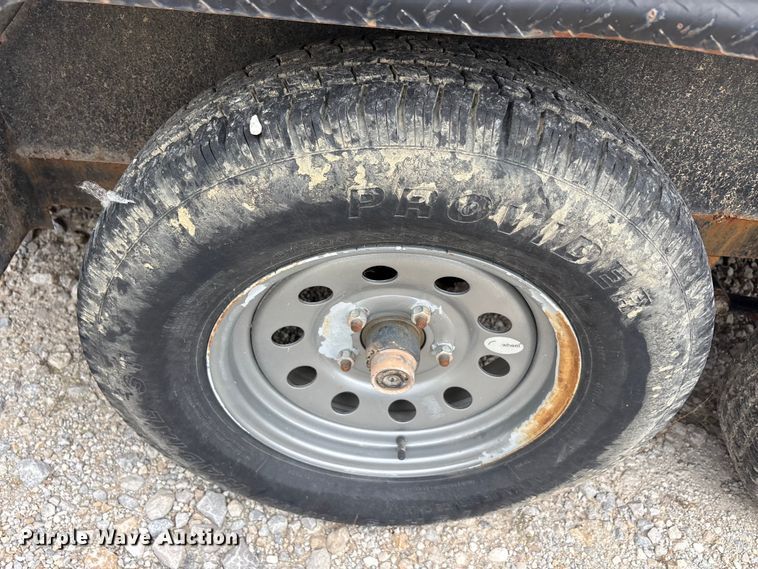 image for item EU5675 2018 East Texas refuse trailer
