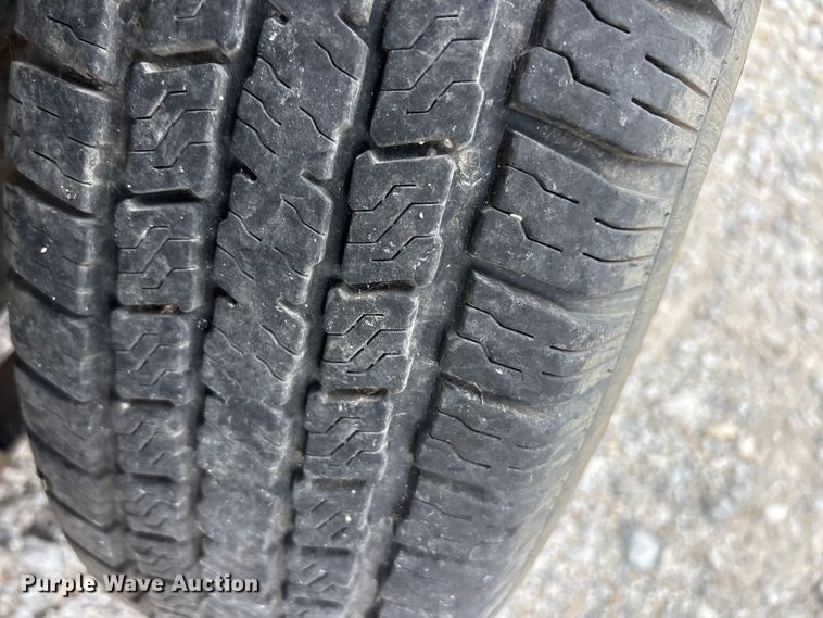 image for item EU5676 2018 East Texas refuse trailer