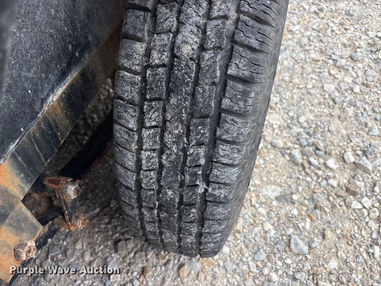 image for item EU5676 2018 East Texas refuse trailer