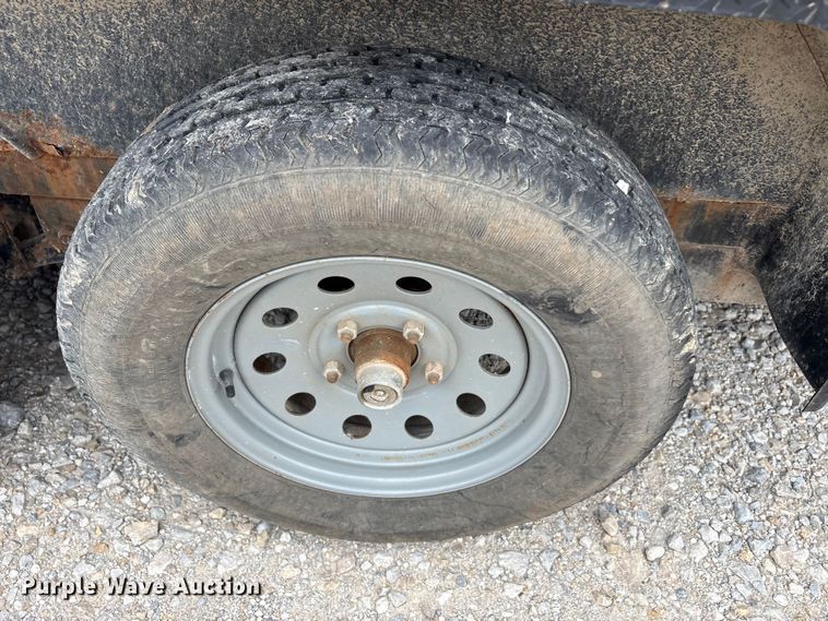 image for item EU5676 2018 East Texas refuse trailer