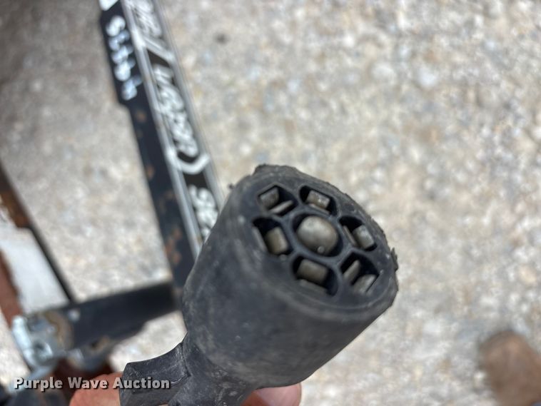 image for item EU5677 2019 East Texas refuse trailer