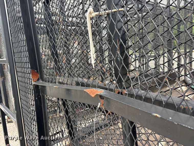 image for item EU5677 2019 East Texas refuse trailer