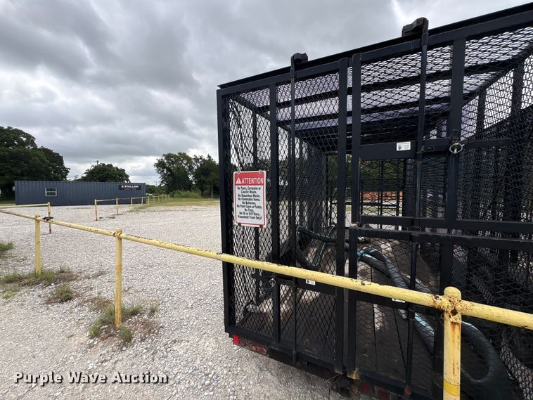 image for item EU5677 2019 East Texas refuse trailer