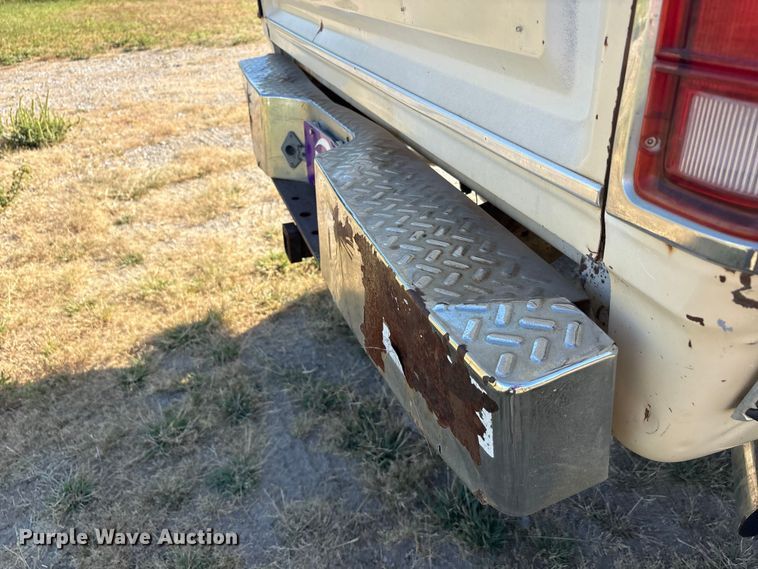 image for item EU5781 1988 Dodge W250 pickup truck