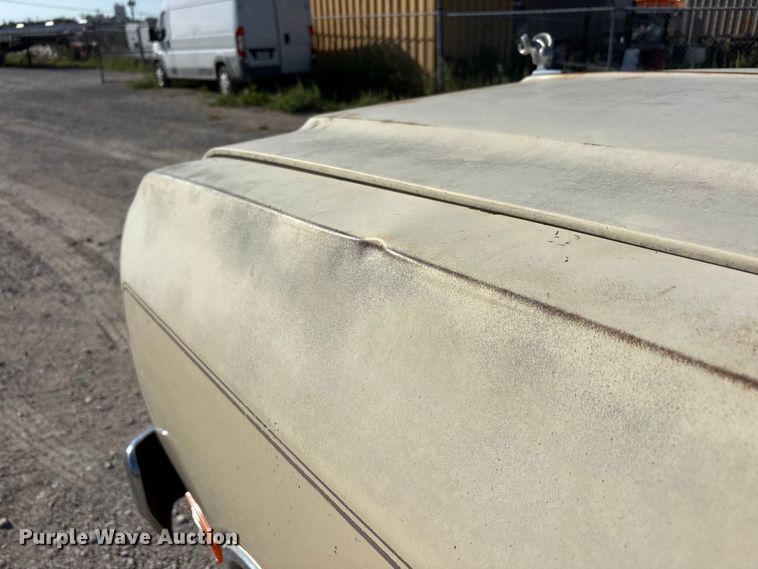 image for item EU5781 1988 Dodge W250 pickup truck