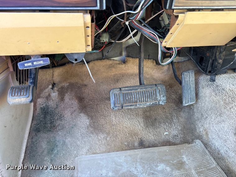 image for item EU5781 1988 Dodge W250 pickup truck