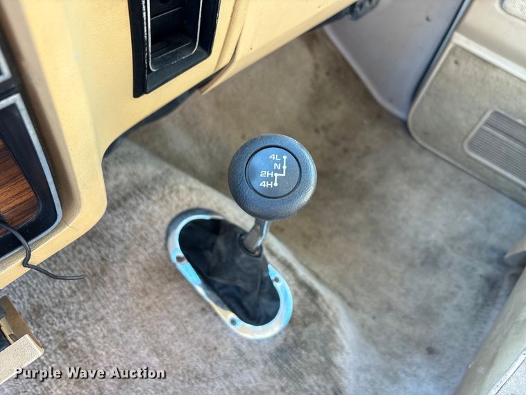 image for item EU5781 1988 Dodge W250 pickup truck