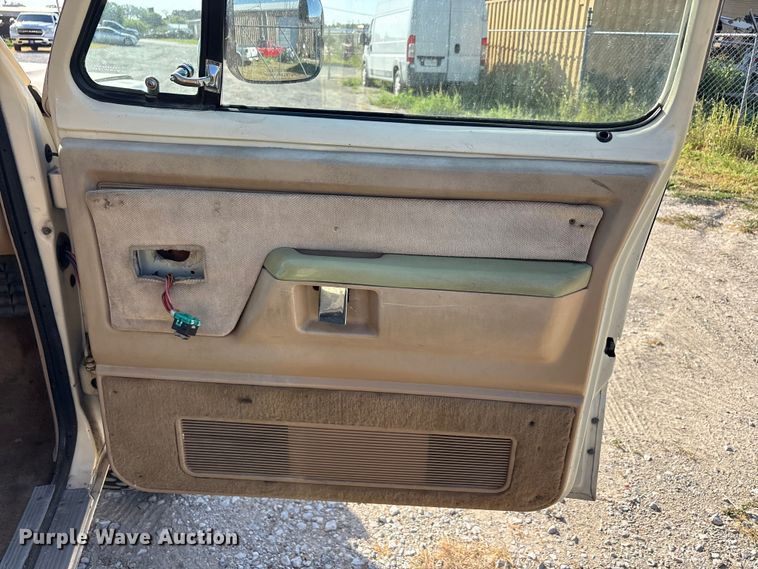 image for item EU5781 1988 Dodge W250 pickup truck