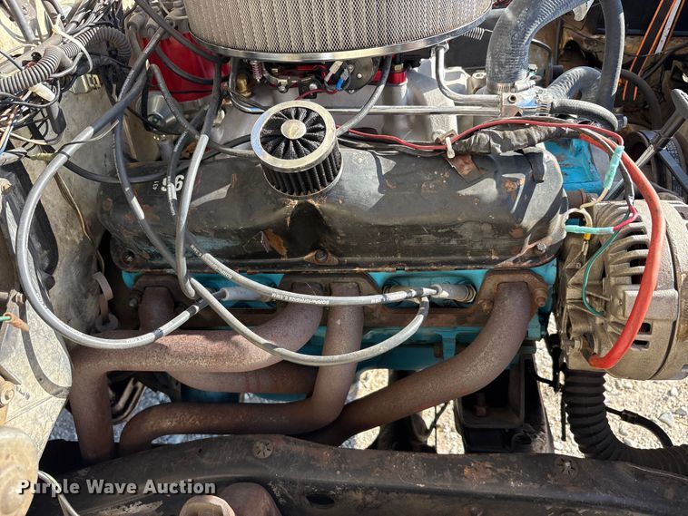 image for item EU5781 1988 Dodge W250 pickup truck