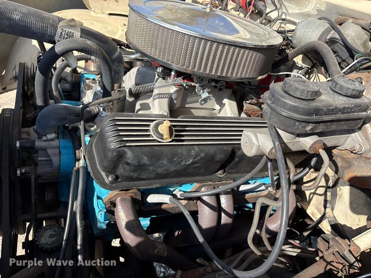 image for item EU5781 1988 Dodge W250 pickup truck