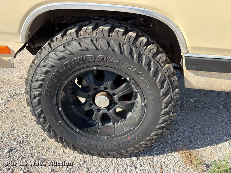 image for item EU5781 1988 Dodge W250 pickup truck
