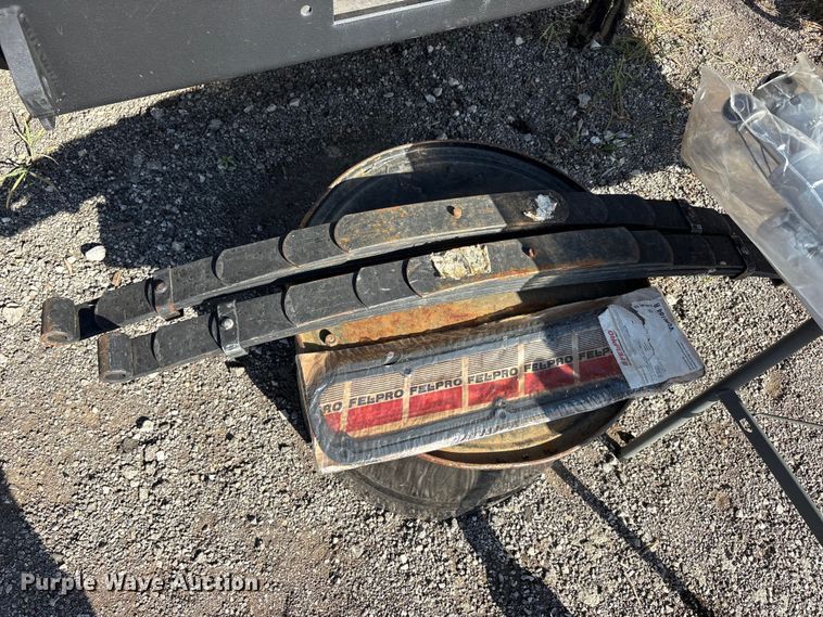 image for item EU5781 1988 Dodge W250 pickup truck