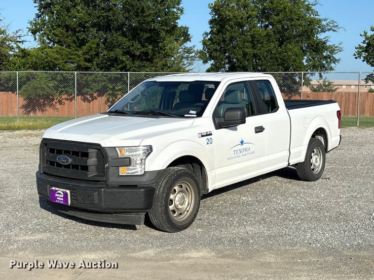 image for item EU5833 2017 Ford F150 Ext. Cab pickup truck