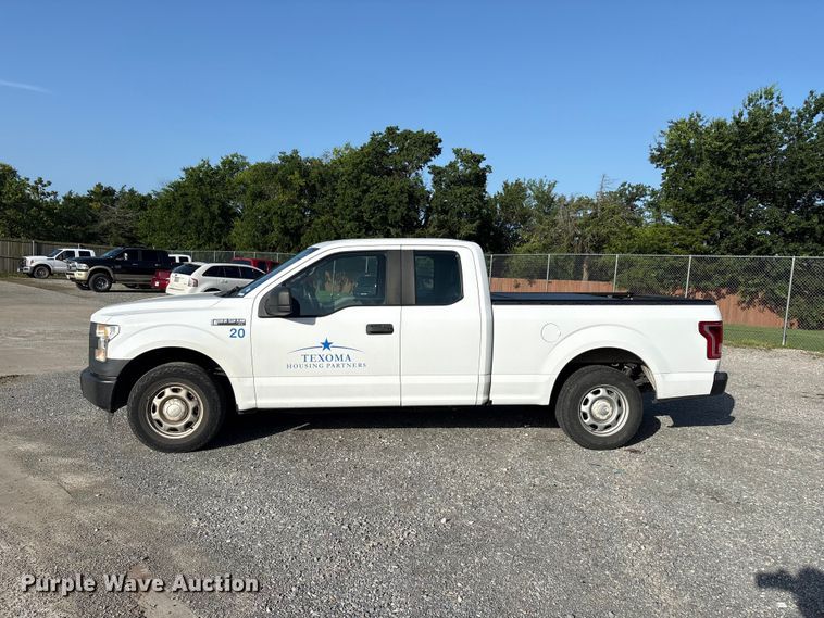 image for item EU5833 2017 Ford F150 Ext. Cab pickup truck