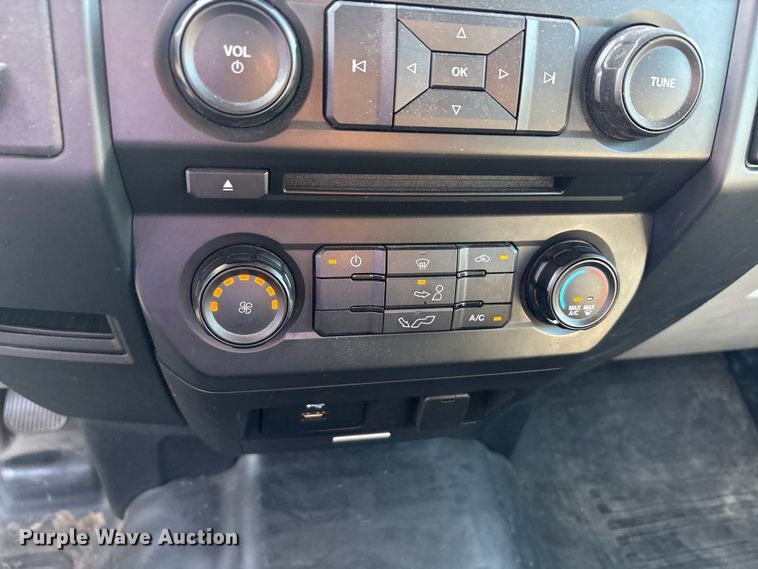 image for item EU5833 2017 Ford F150 Ext. Cab pickup truck