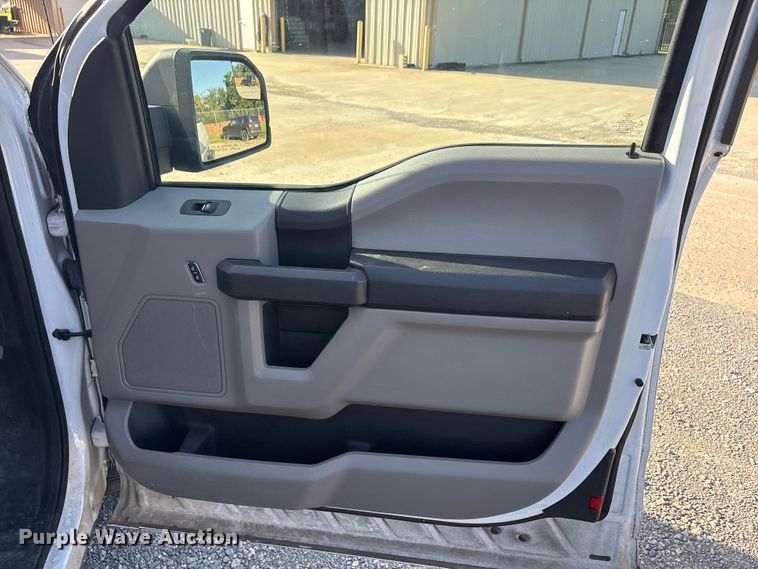 image for item EU5833 2017 Ford F150 Ext. Cab pickup truck