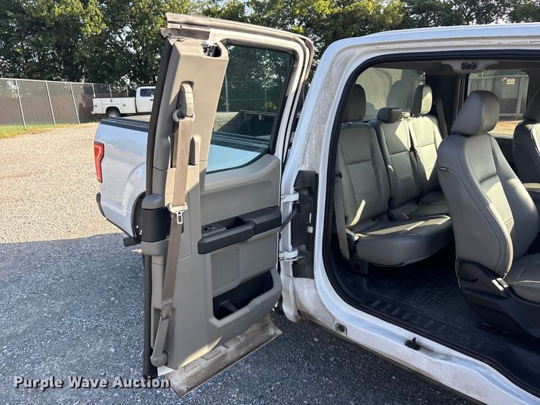 image for item EU5833 2017 Ford F150 Ext. Cab pickup truck