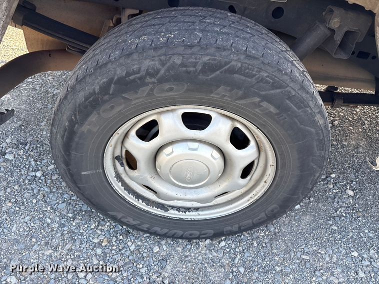 image for item EU5833 2017 Ford F150 Ext. Cab pickup truck