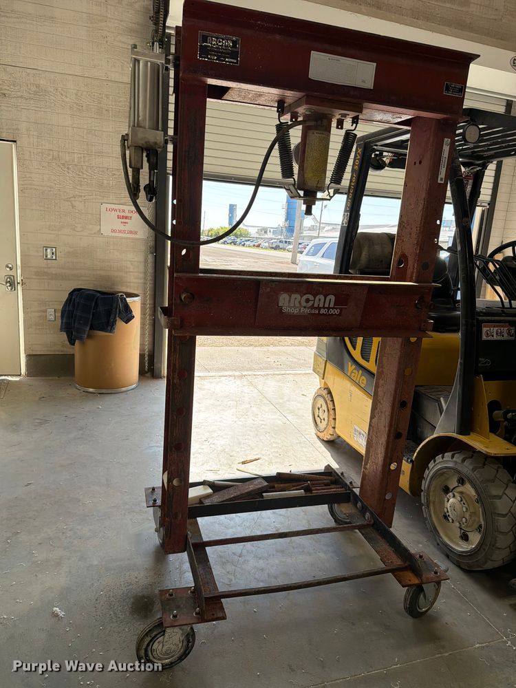 image for item EV2325 Arcan CP400 hydraulic press