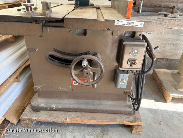 image for item EV2326 Oliver Machine table saw