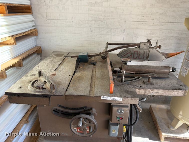 image for item EV2326 Oliver Machine table saw