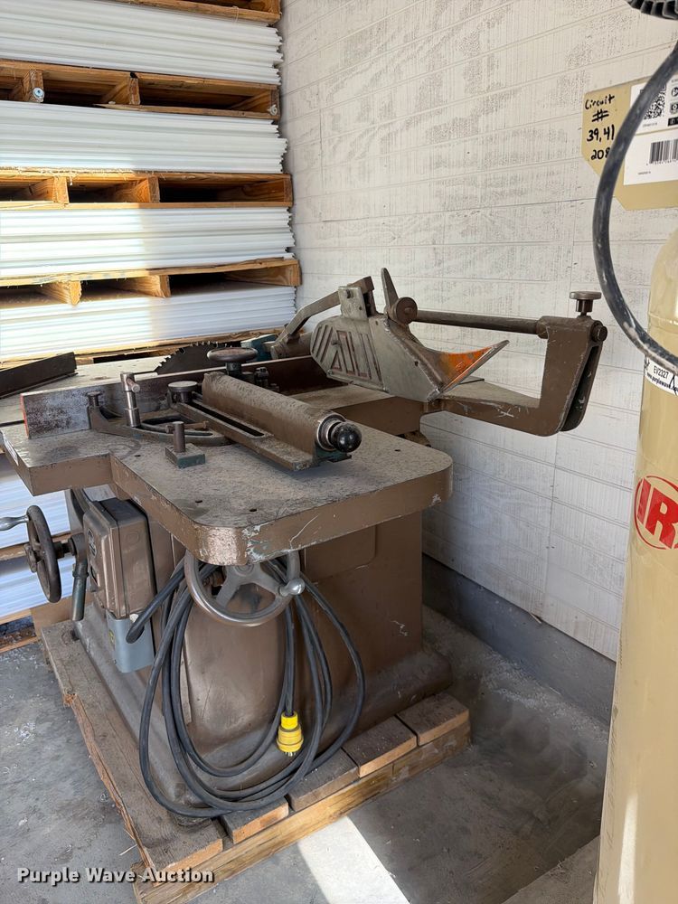 image for item EV2326 Oliver Machine table saw