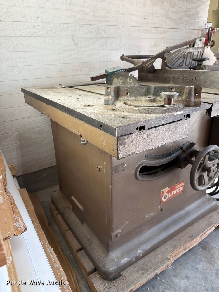 image for item EV2326 Oliver Machine table saw