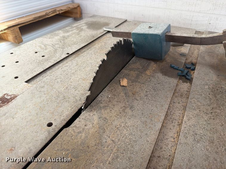 image for item EV2326 Oliver Machine table saw