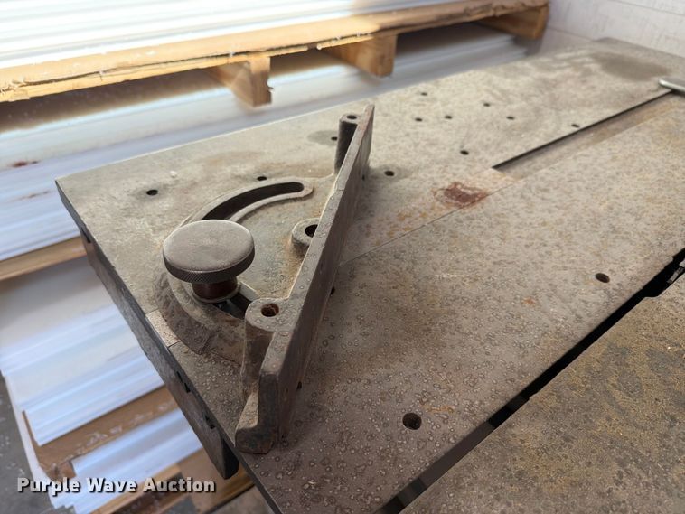 image for item EV2326 Oliver Machine table saw