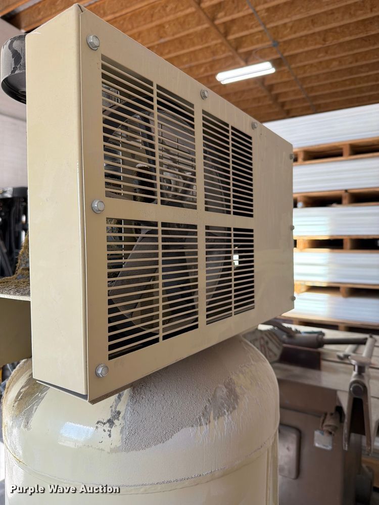 image for item EV2327 Ingersoll Rand SS4L5 air compressor
