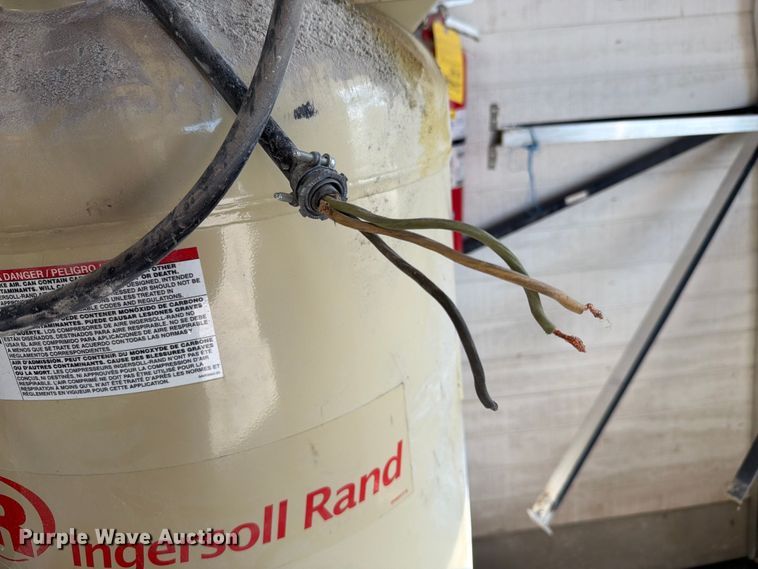 image for item EV2327 Ingersoll Rand SS4L5 air compressor