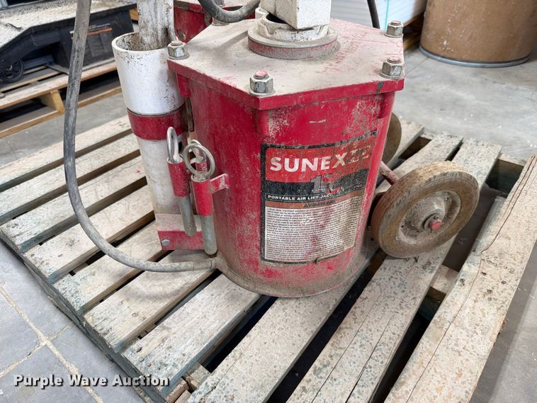 image for item EV2328 (2) Sune X HD 10-ton Portable air lift jacks