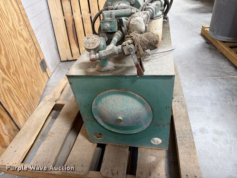 image for item EV2331 Hydraulic power unit