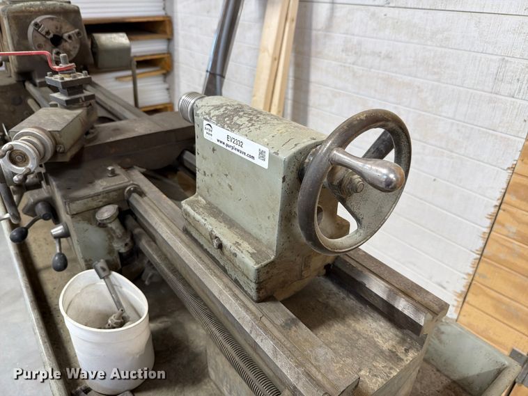 image for item EV2332 Clausing 6913  metal lathe