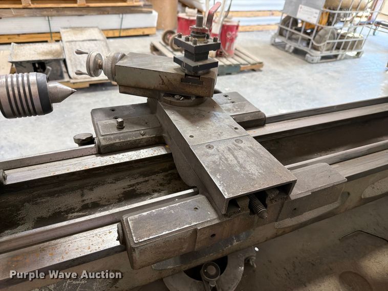 image for item EV2332 Clausing 6913  metal lathe