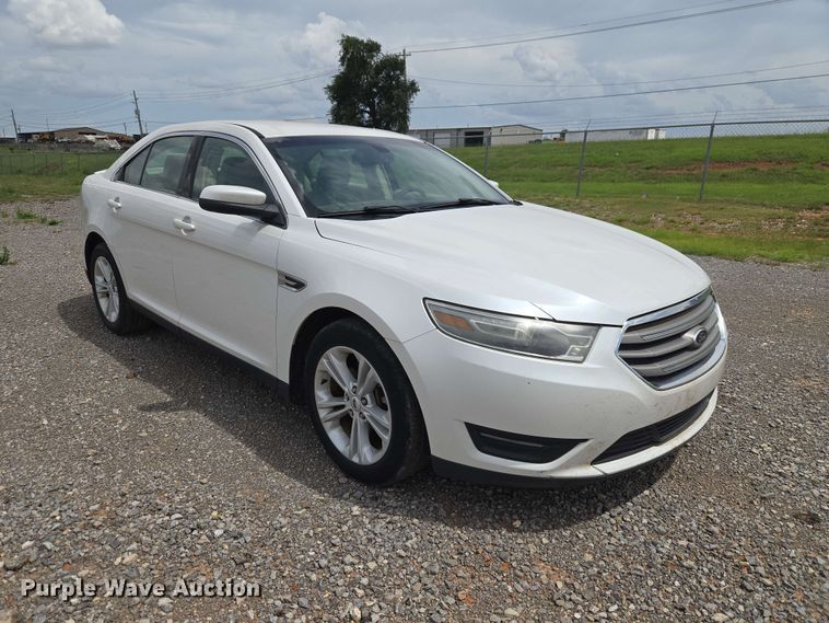 image for item EW0422 2014 Ford Taurus 