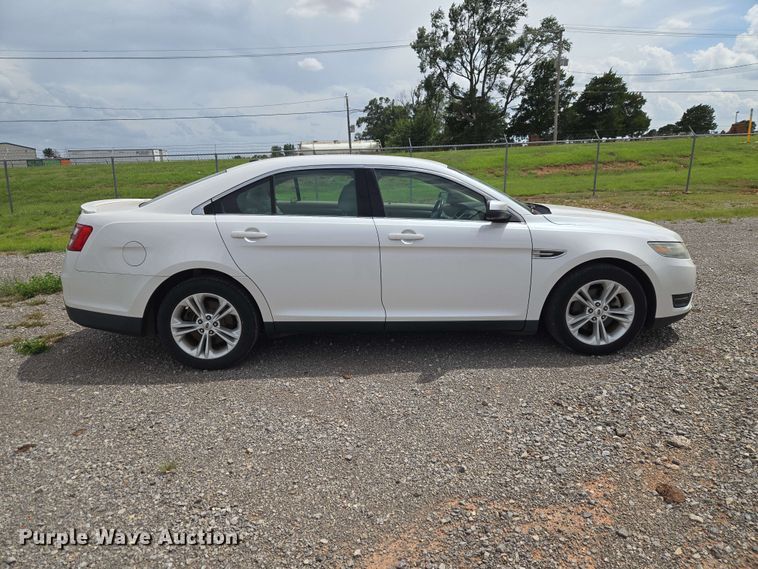 image for item EW0422 2014 Ford Taurus 