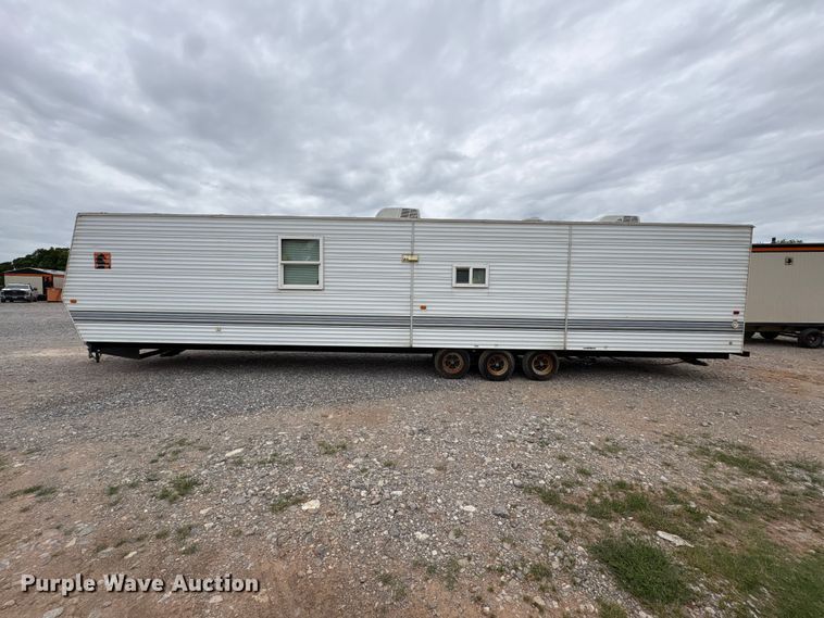image for item EW1562 2019 Idle-Time camper