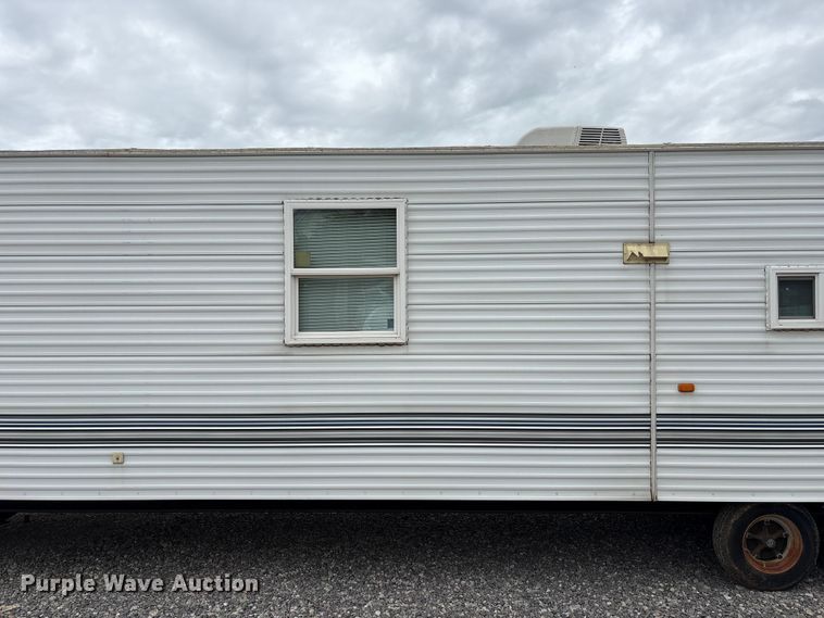 image for item EW1562 2019 Idle-Time camper