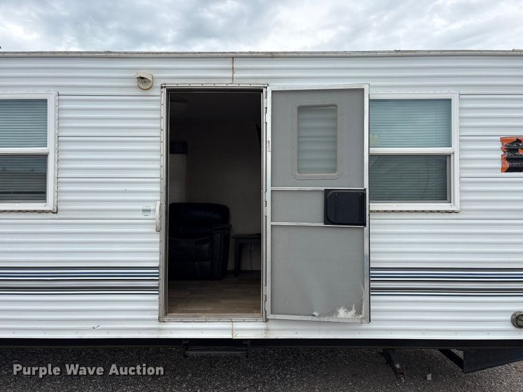 image for item EW1562 2019 Idle-Time camper