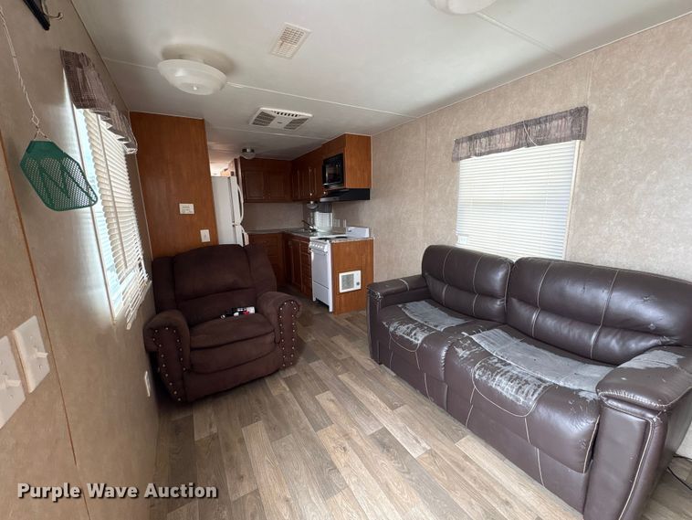 image for item EW1562 2019 Idle-Time camper