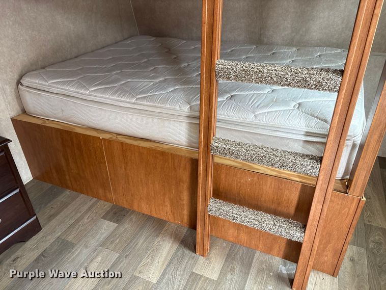 image for item EW1562 2019 Idle-Time camper