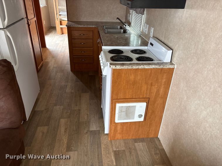 image for item EW1562 2019 Idle-Time camper