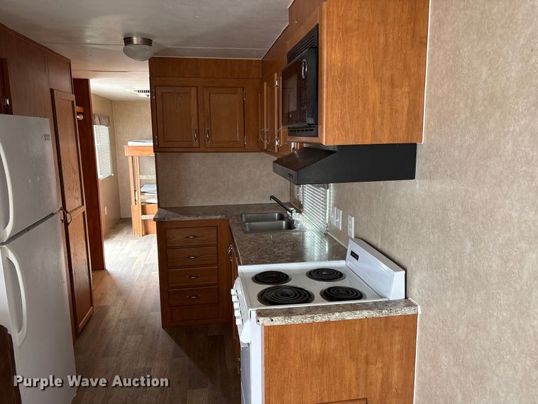 image for item EW1562 2019 Idle-Time camper